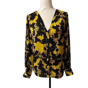 Willi Smith chartreuse and black floral print V-neck buttondown blouse